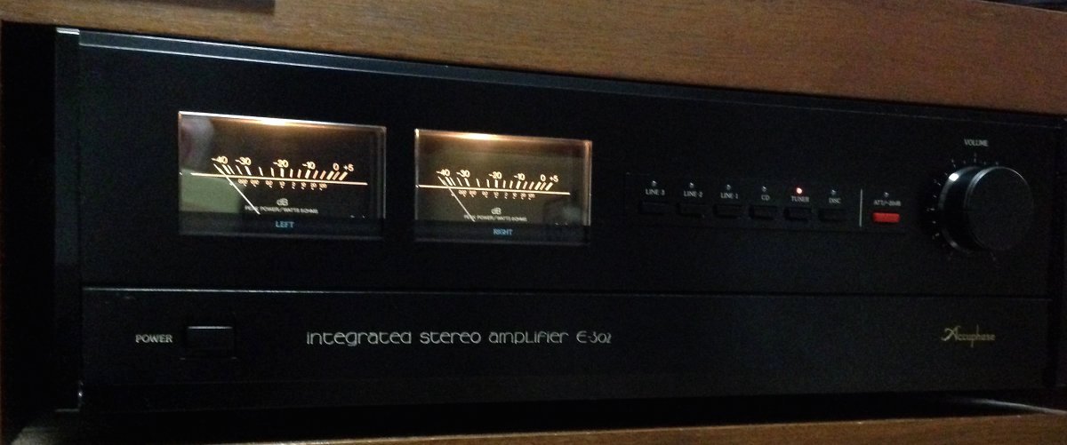 Accuphase E-302: Sound of TOON