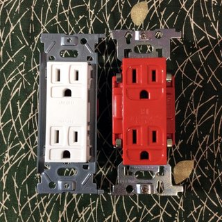 outlets-1.jpg