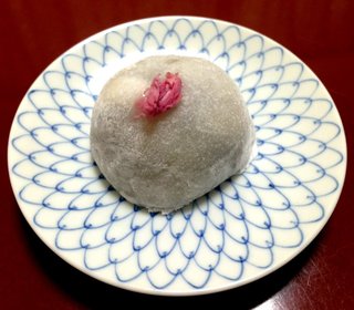 sakura-daifuku-april.jpg